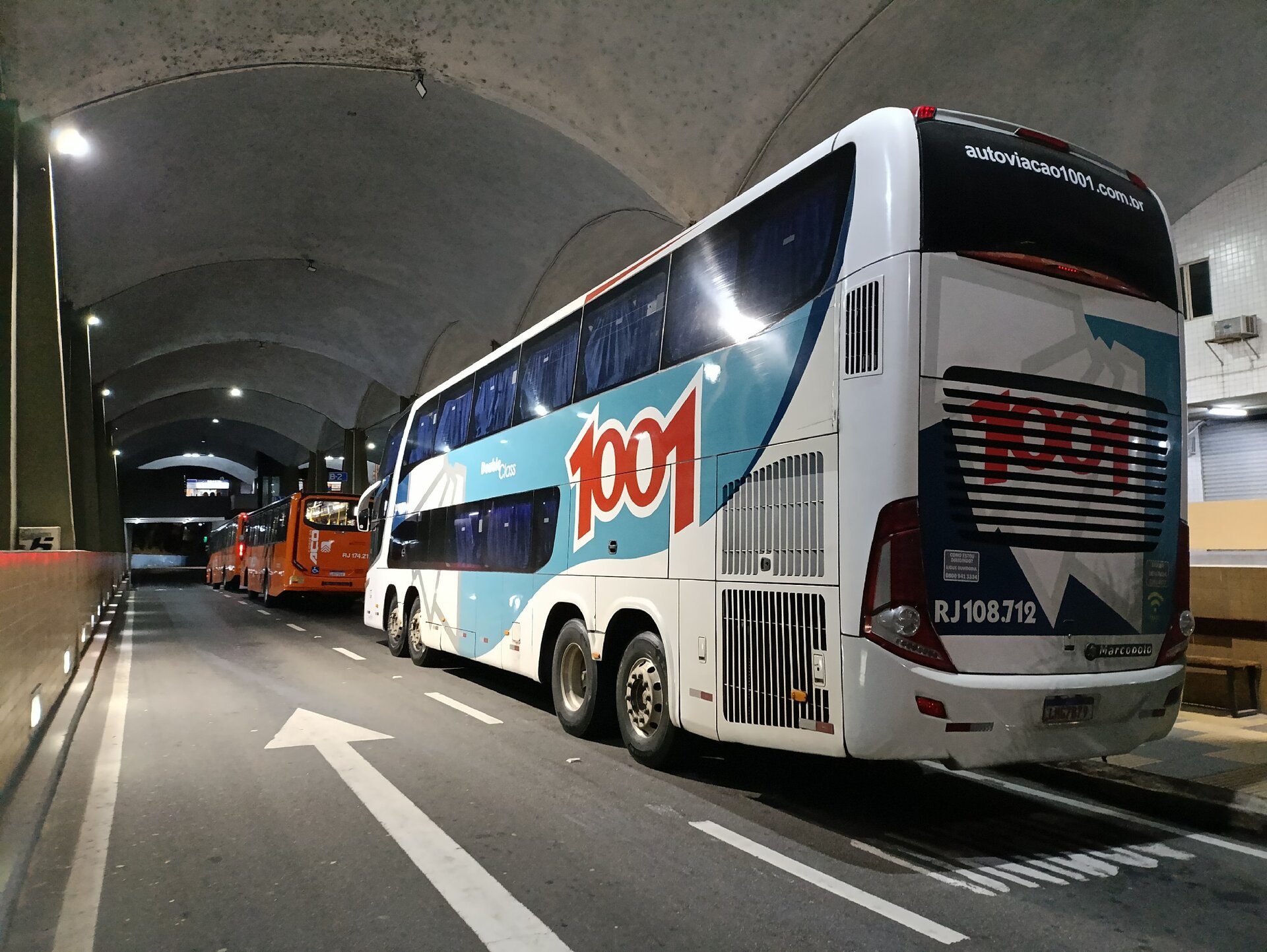 Ônibus